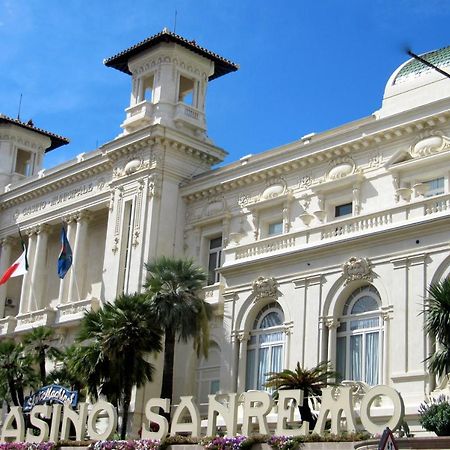 Апартаменты In Centro Citta, Nei Vicoli Del Borgo Санремо Экстерьер фото