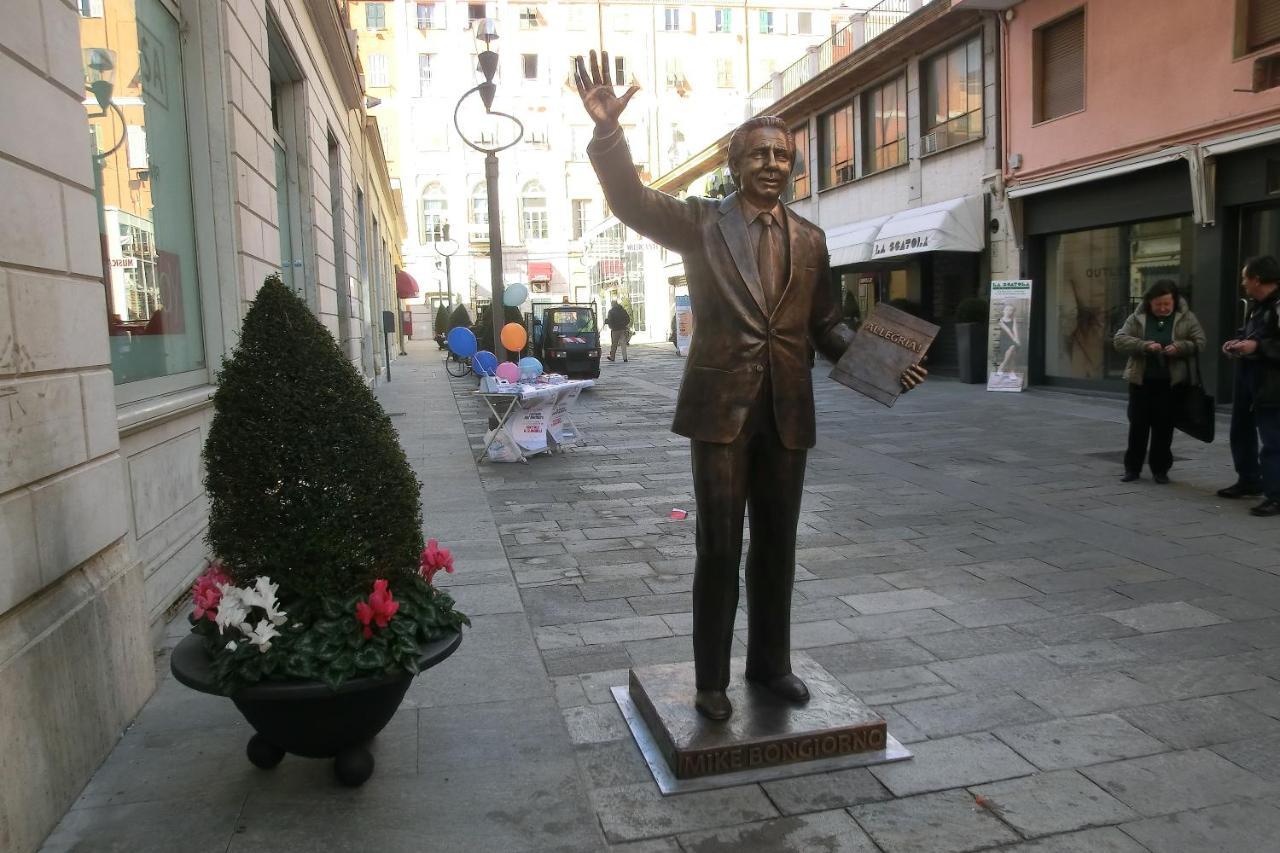Апартаменты In Centro Citta, Nei Vicoli Del Borgo Санремо Экстерьер фото